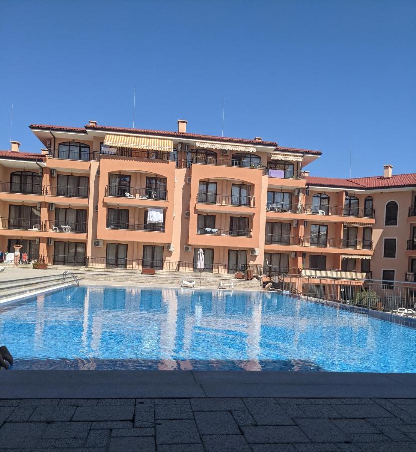 Sunny Star Dreams Condo W Prime Location, Pool, Sea View Sveti Vlas Εξωτερικό φωτογραφία