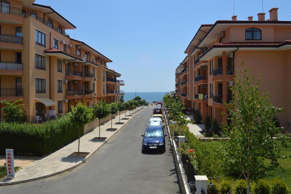Sunny Star Dreams Condo W Prime Location, Pool, Sea View Sveti Vlas Εξωτερικό φωτογραφία