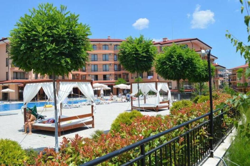 Sunny Star Dreams Condo W Prime Location, Pool, Sea View Sveti Vlas Εξωτερικό φωτογραφία